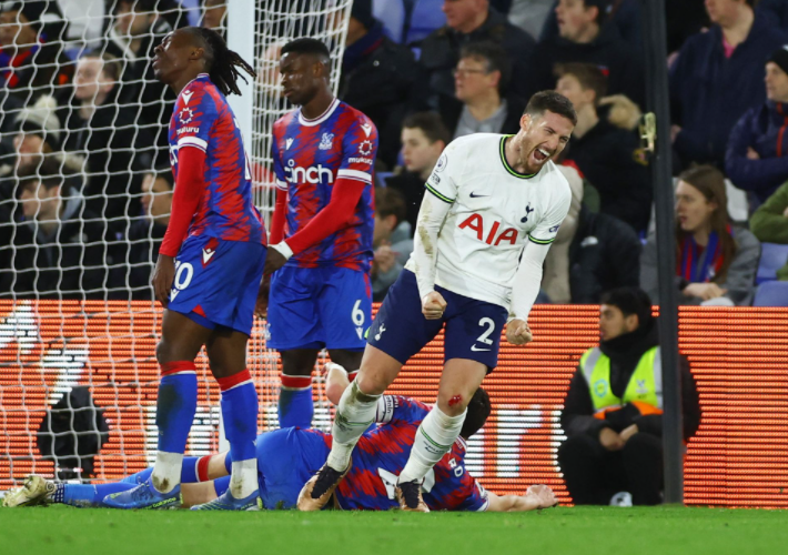 Crystal Palace v Tottenham Hotspur - Selhurst Park, London, Inggris - 4 Januari 2023 Tottenham Hotspur Matt Doherty merayakan mencetak gambar aksi tujuan ketiga mereka melalui Reuters/Matthew Childs