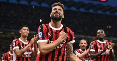 Olivier Giroud menyumbangkan gol pada laga terakhir bersama AC Milan