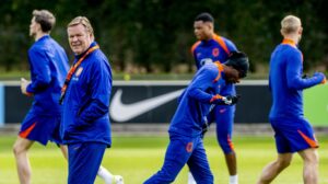 Pelatih Belanda, Koeman, akan meninggalkan formasi 4-3-3 favorit para penggemar di Euro 2024