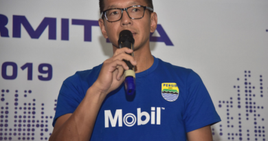 Rumor Teddy Tjahjono ke Dewa United Musim 2024/2025