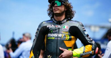 Marco Bezzecchi mengungkapkan pembicaraan dengan pabrikan lain untuk MotoGP 2025