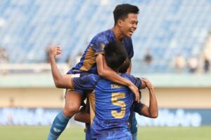 Jika Persib Jadi Runner-up Grup A dan Persija Juara Grup B, Siap-siap Berhadapan di Semifinal Piala Presiden 2024 di Solo