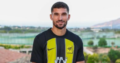 Al-Ittihad mengontrak Houssem Aouar dengan kontrak selama 4 tahun