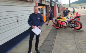 Simon Crafar akan menggantikan Spencer sebagai kepala steward MotoGP mulai tahun 2025