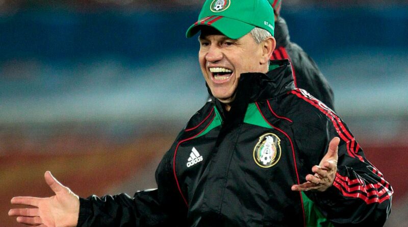 Javier Aguirre, pelatih berumur 65 tahun ini kembali menjadi pelatih timnas Meksiko untuk yang ketiga kalinya