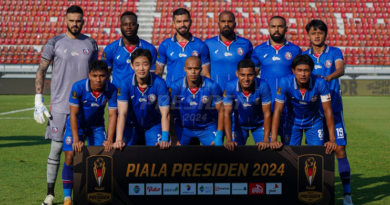 Arema FC Persembahkan Gelar Juara Piala Presiden 2024 Bagi Korban Tragedi Kanjuruhan