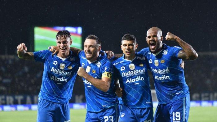 Persib Bandung Buka BRI Liga 1 2024/2025 Lawan PSBS Biak, Bojan Hodak: Bobotoh Dukung Kami Demi Kemenangan