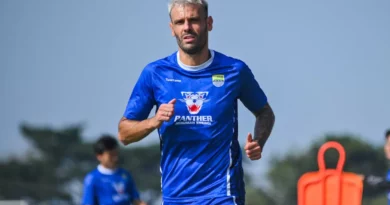 Kunci Ketajaman Tyronne Del Pino Bersama Persib di BRI Liga 1 2024/2025: Percaya Diri!